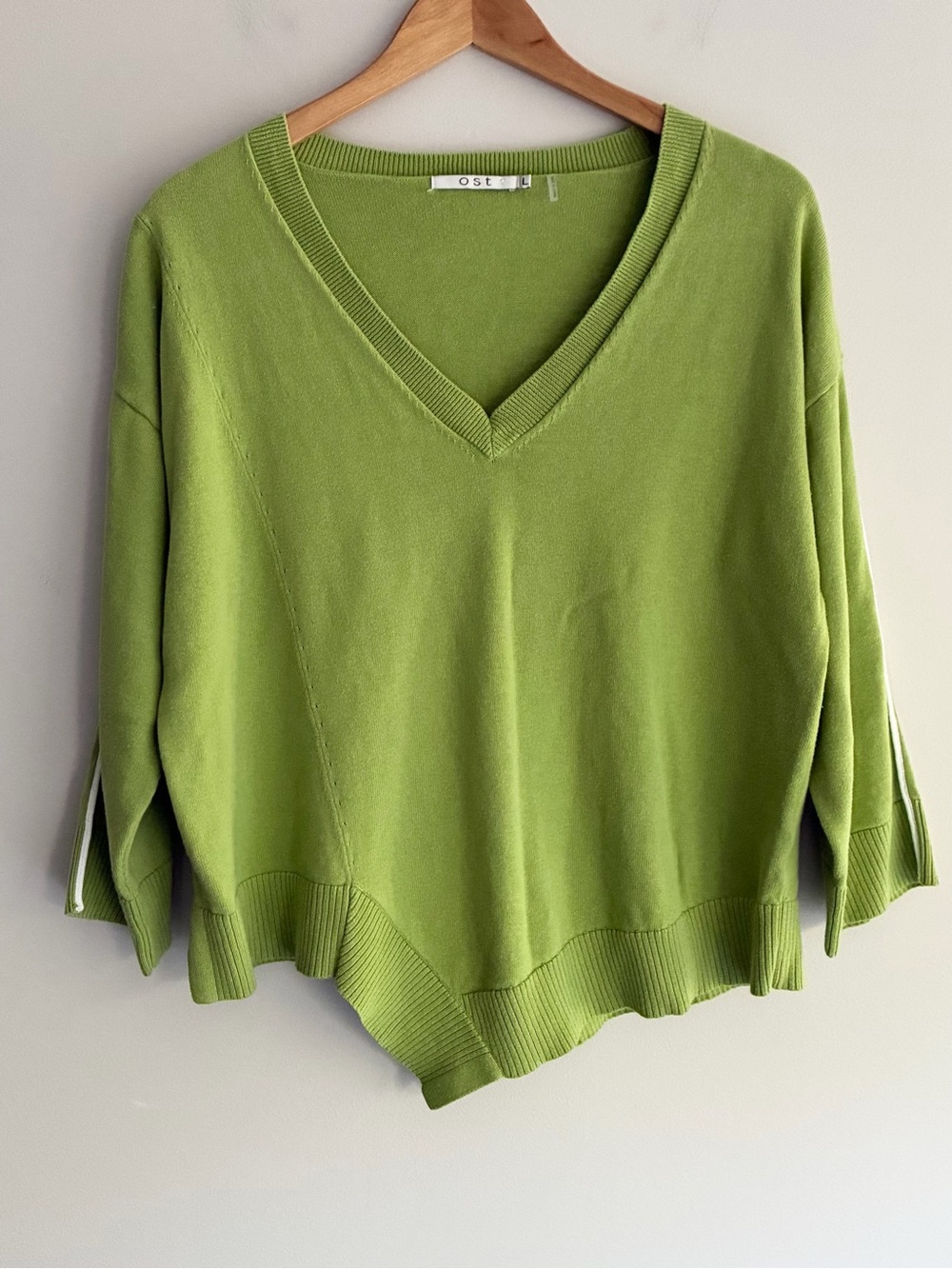 OST  Lime Green Asymmetrical V-Neck Sweater Large
